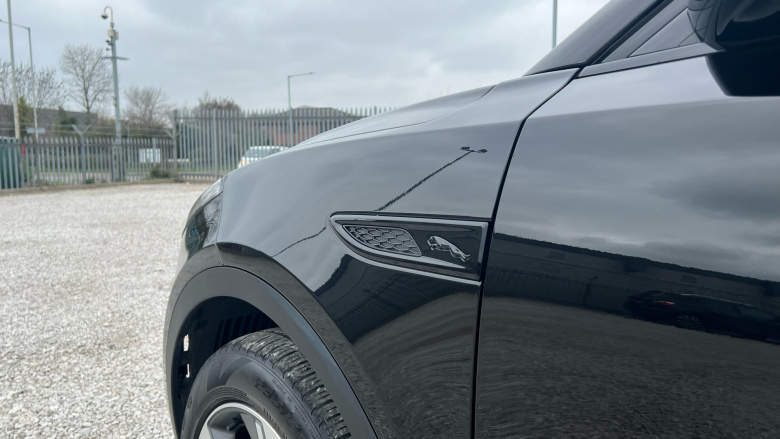 Jaguar E-Pace 2.0 D200 R-Dynamic SE Black 5dr Auto Diesel Estate